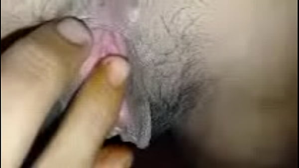 Fucking the pussy of a Thai nurse until she cums